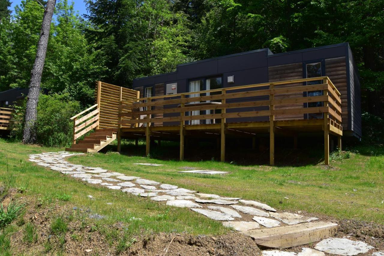 Camping Domaine Du Lac Chambon Мюроль Экстерьер фото
