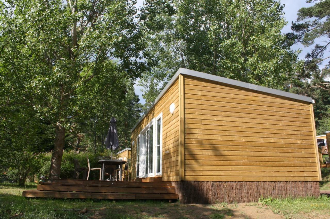 Camping Domaine Du Lac Chambon Мюроль Экстерьер фото