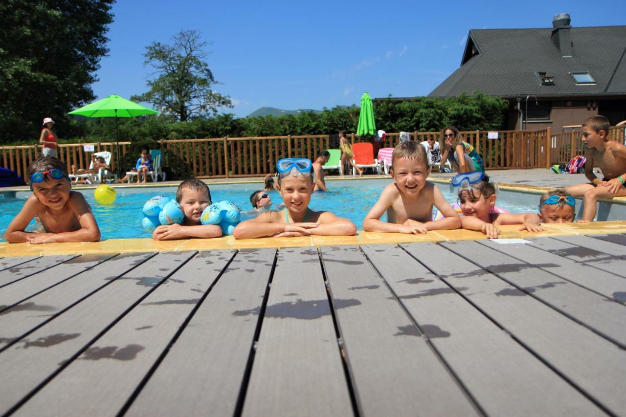 Camping Domaine Du Lac Chambon Мюроль Экстерьер фото